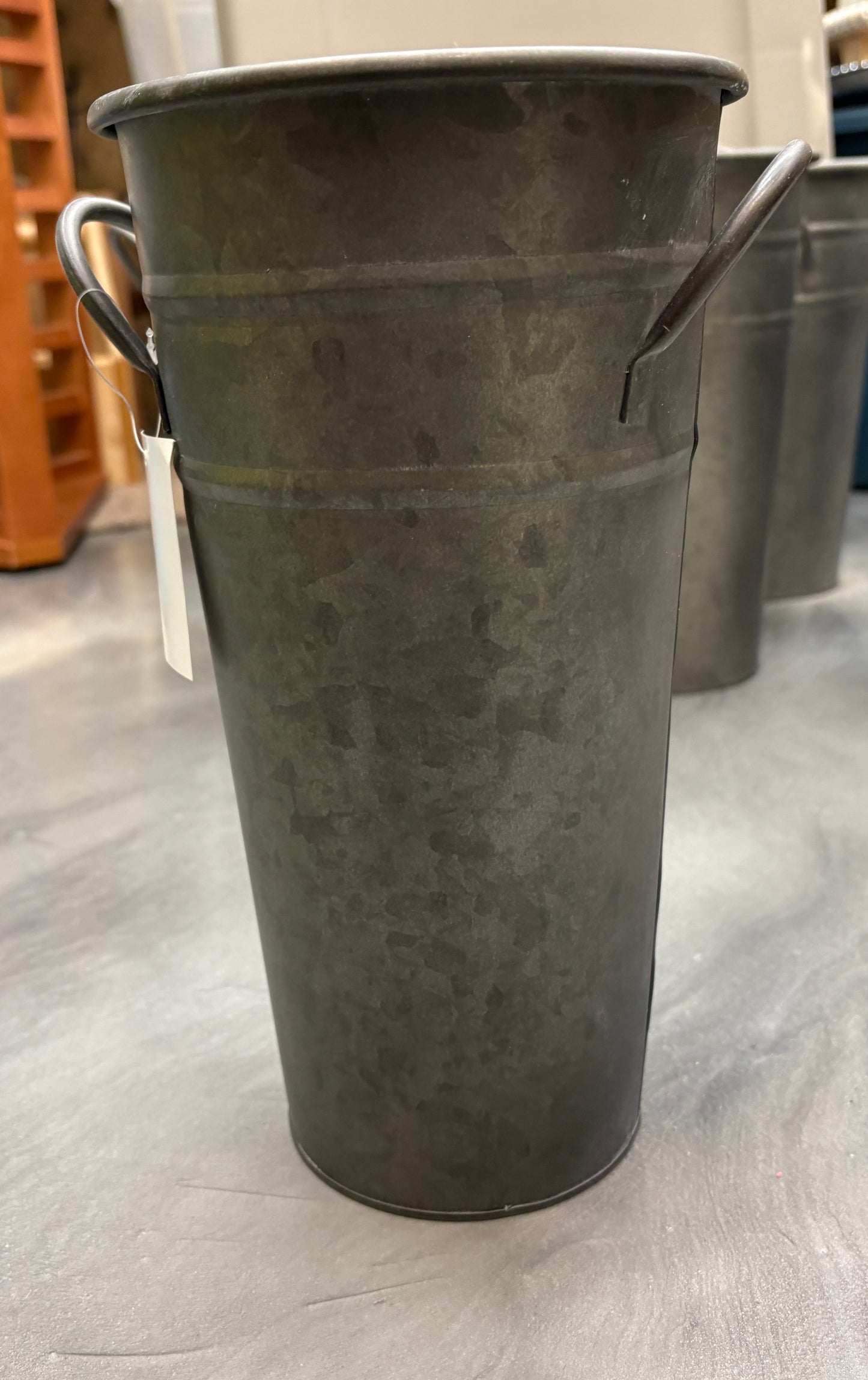 Galvanized bucket 11"